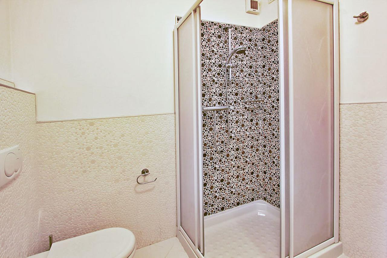 Condominio Casamare Линяно Сабиадоро Екстериор снимка